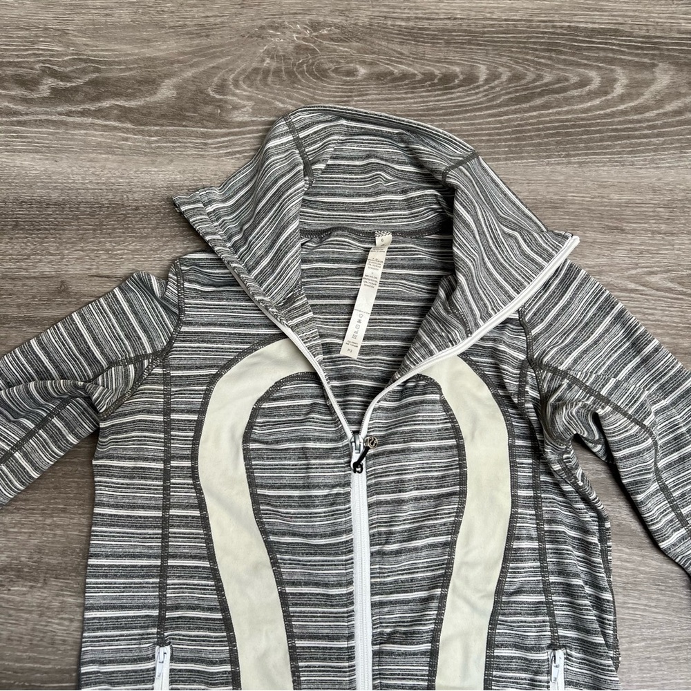 Lululemon Stride Jacket Full Zip Size 6 - Picture 8 of 11